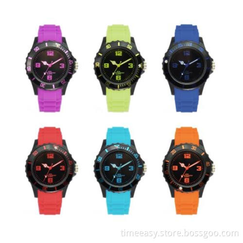 2014 Newest Fashion Sport Plating Black Gold Quarz Watch with Japan Movement and Factory Price (TE-1220)